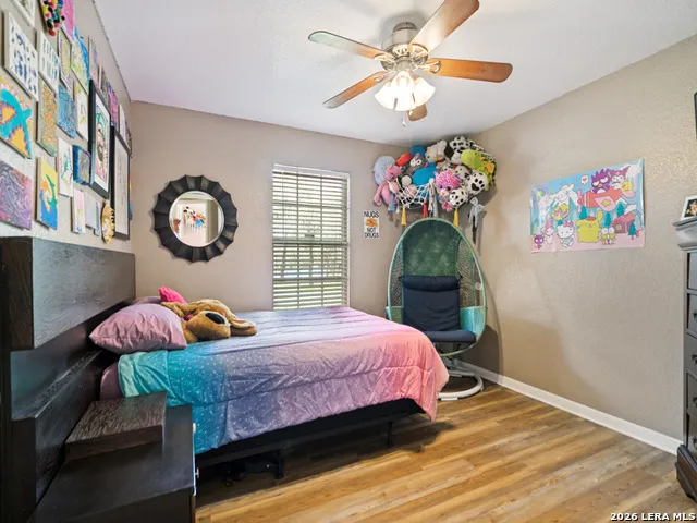 335 SPUR RDG San Antonio, TX 78264