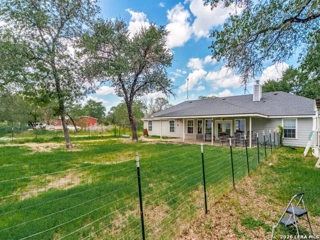 335 SPUR RDG San Antonio, TX 78264