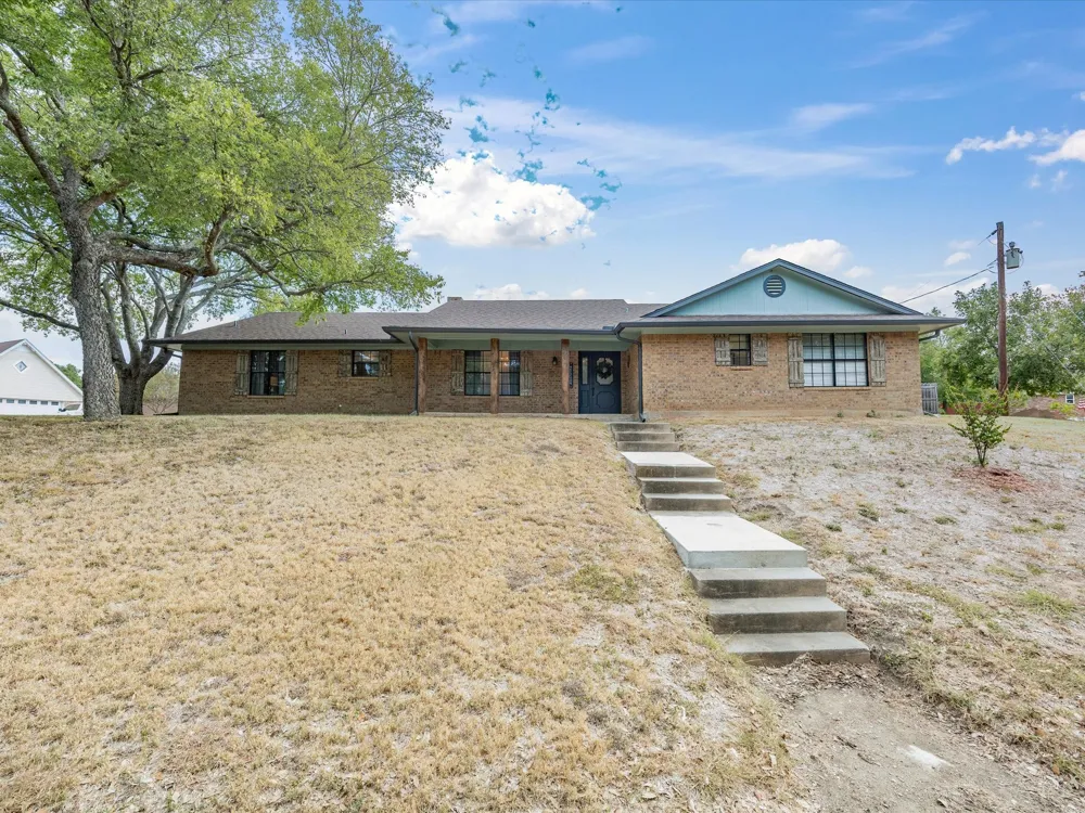 75 Delmore Drive Hillsboro, TX 76645