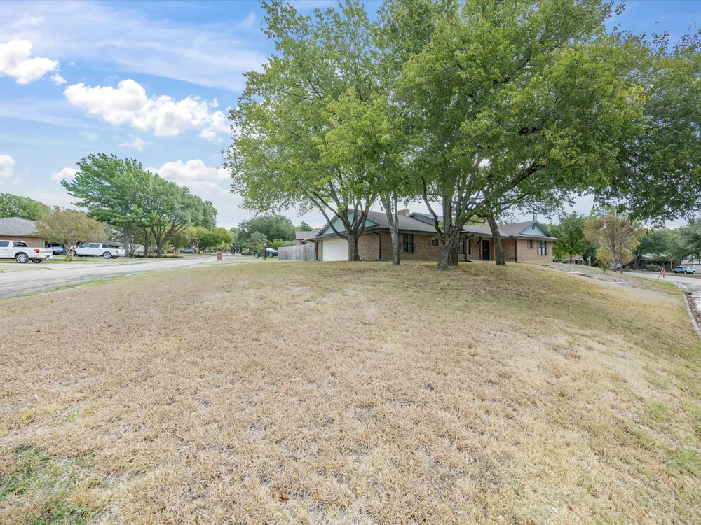 75 Delmore Drive Hillsboro, TX 76645