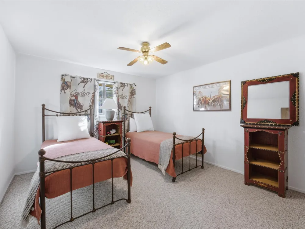 75 Delmore Drive Hillsboro, TX 76645