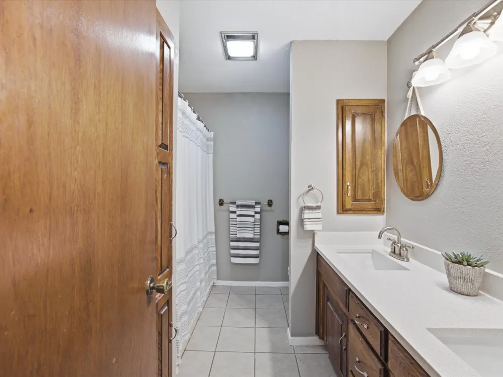 75 Delmore Drive Hillsboro, TX 76645
