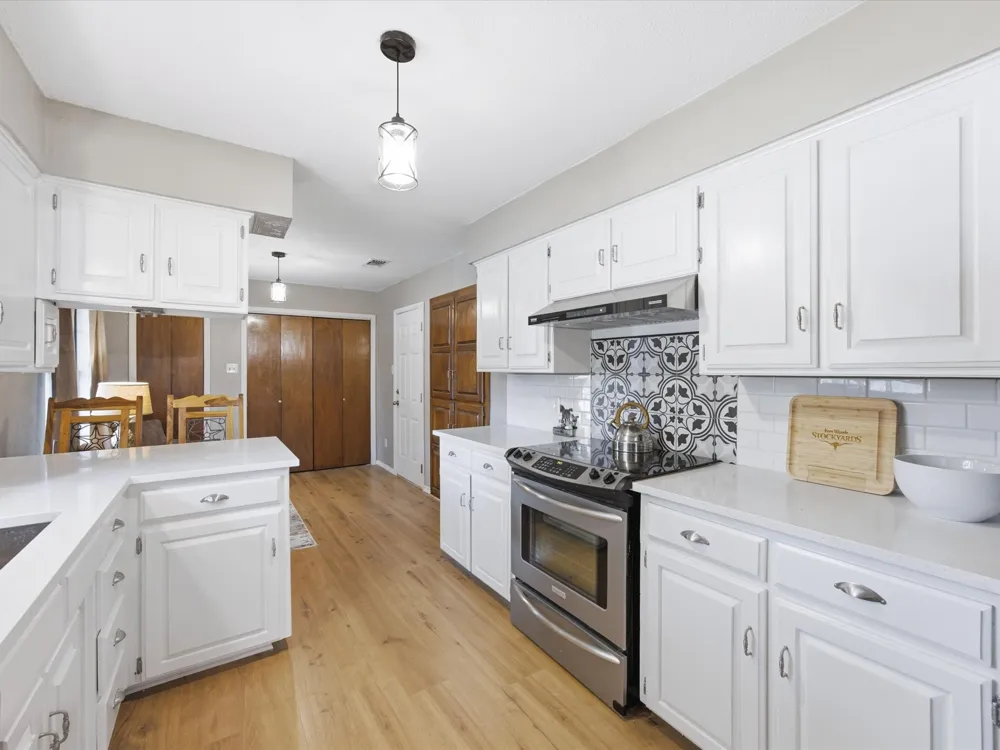 75 Delmore Drive Hillsboro, TX 76645