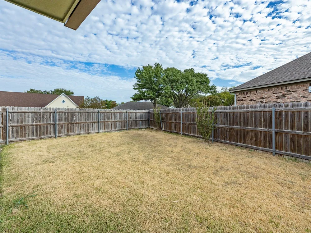 75 Delmore Drive Hillsboro, TX 76645