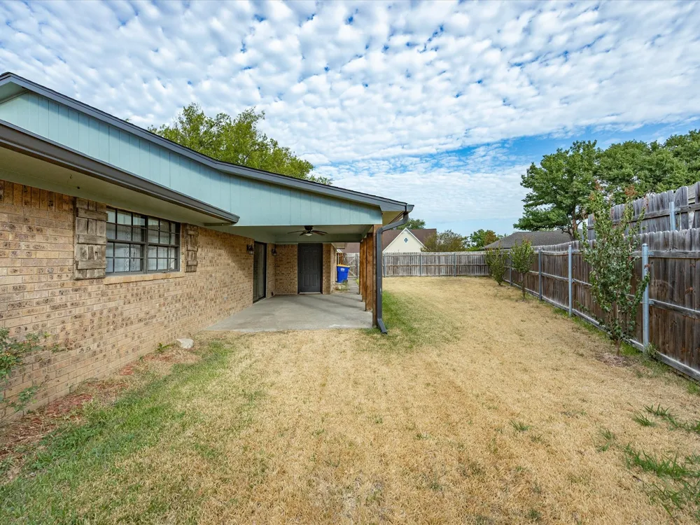 75 Delmore Drive Hillsboro, TX 76645