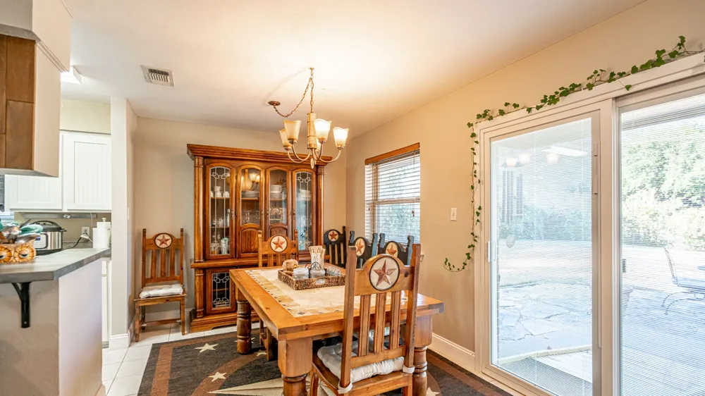 5325 Mission Circle De Cordova, TX 76049