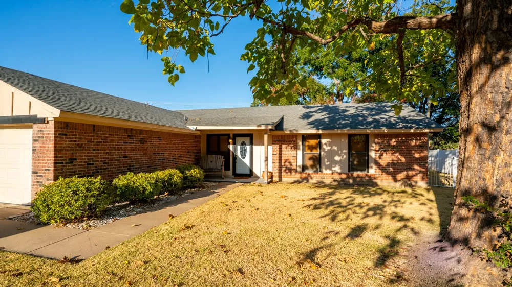 5325 Mission Circle De Cordova, TX 76049