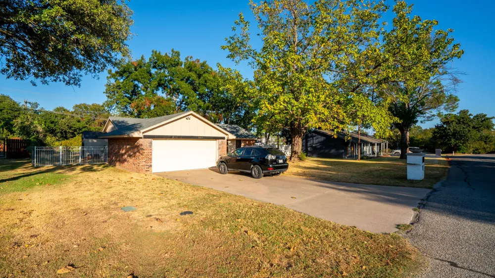 5325 Mission Circle De Cordova, TX 76049