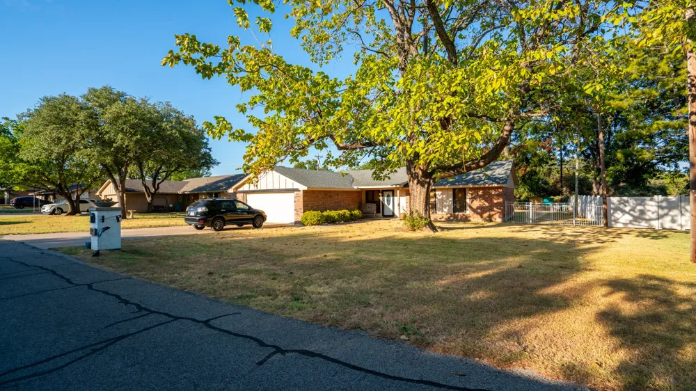 5325 Mission Circle De Cordova, TX 76049