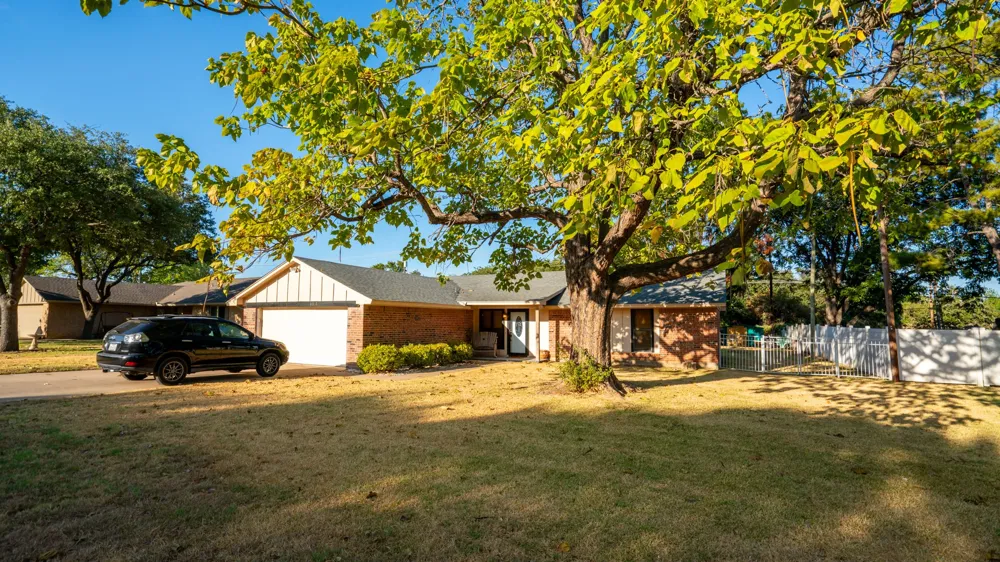 5325 Mission Circle De Cordova, TX 76049