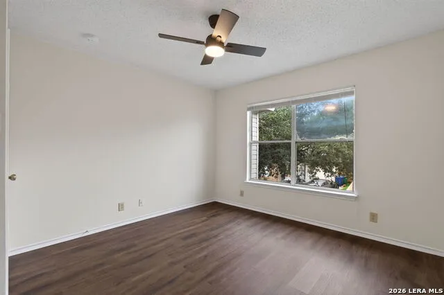 8910 Kenton Mist San Antonio, TX 78240