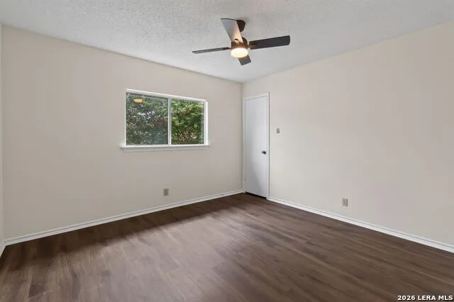 8910 Kenton Mist San Antonio, TX 78240