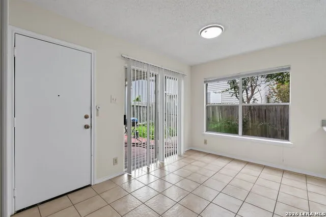 8910 Kenton Mist San Antonio, TX 78240