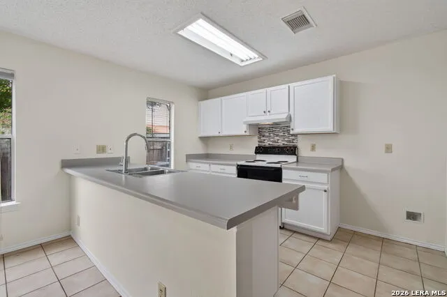 8910 Kenton Mist San Antonio, TX 78240