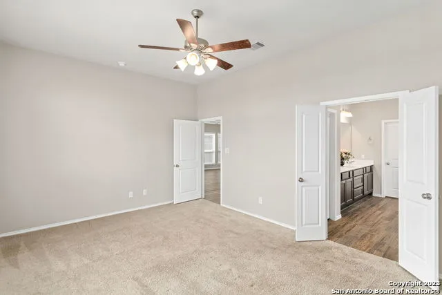2020 GLEN HOLLOW Seguin, TX 78155