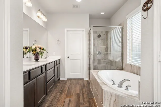 2020 GLEN HOLLOW Seguin, TX 78155