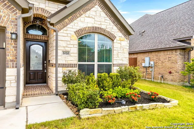2020 GLEN HOLLOW Seguin, TX 78155