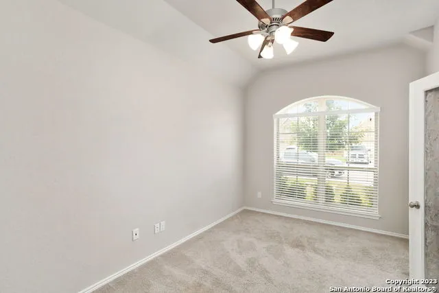 2020 GLEN HOLLOW Seguin, TX 78155