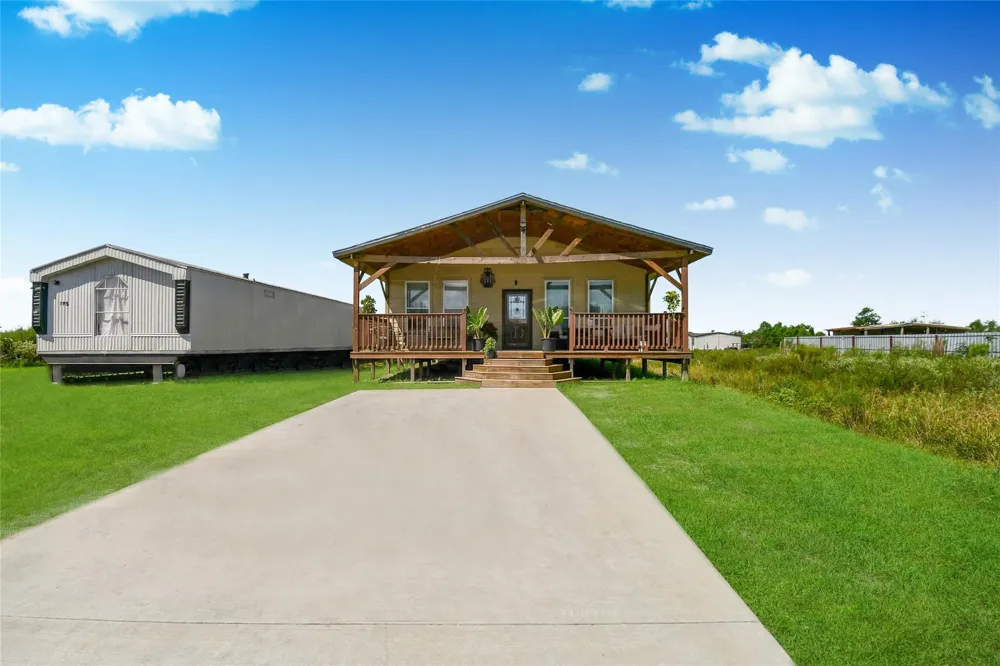 791 Road 5707 Cleveland, TX 77327