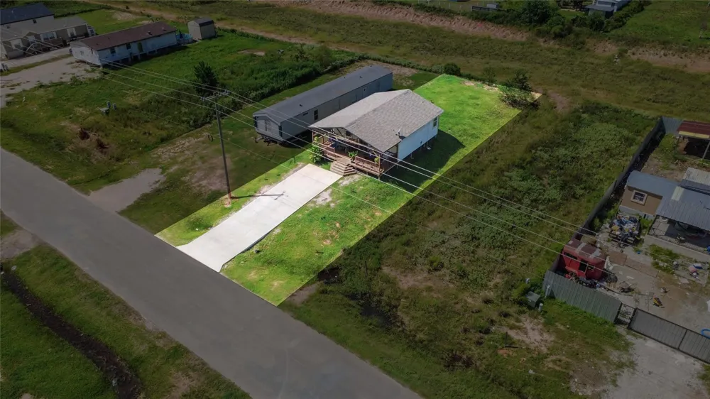 791 Road 5707 Cleveland, TX 77327