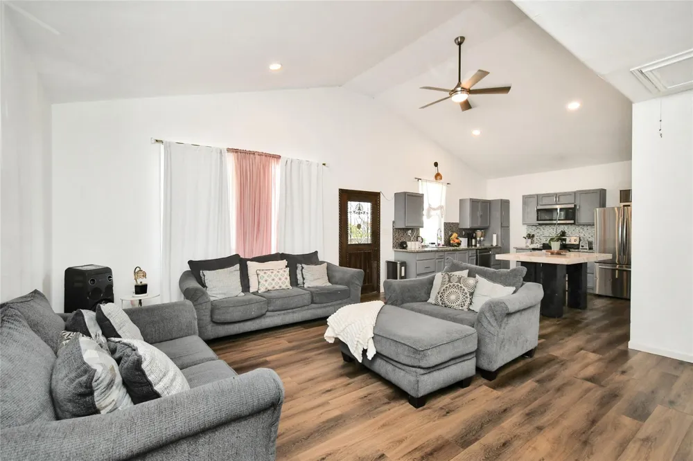 791 Road 5707 Cleveland, TX 77327