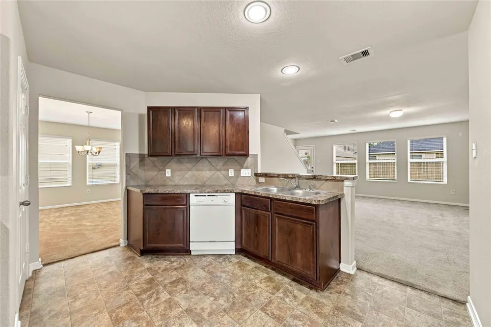 7402 Fox Cove Trail Humble, TX 77338