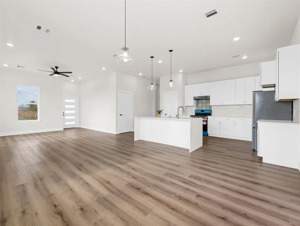 6000 Road 5503 Cleveland, TX 77327