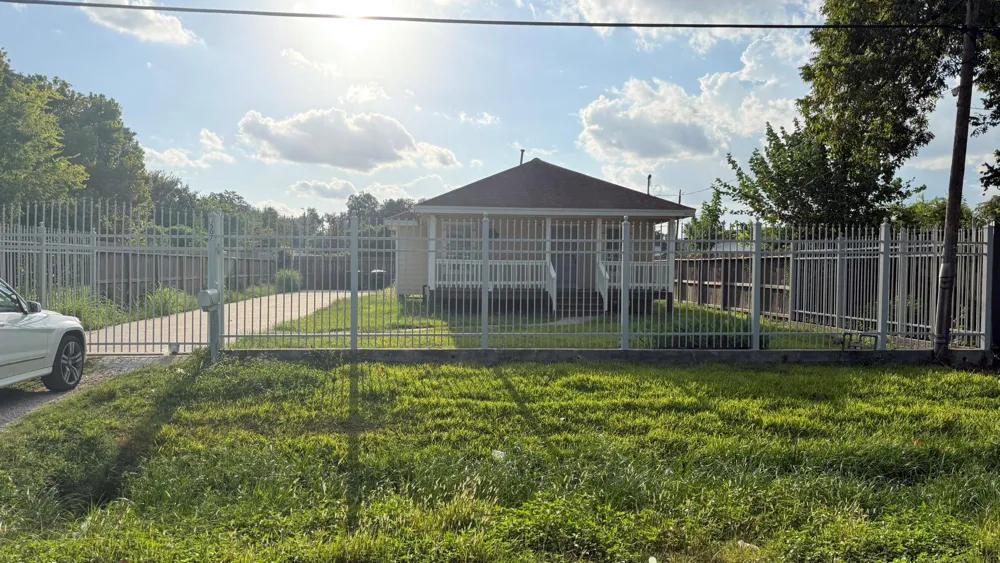 3507 E Lockwood Drive Houston, TX 77026