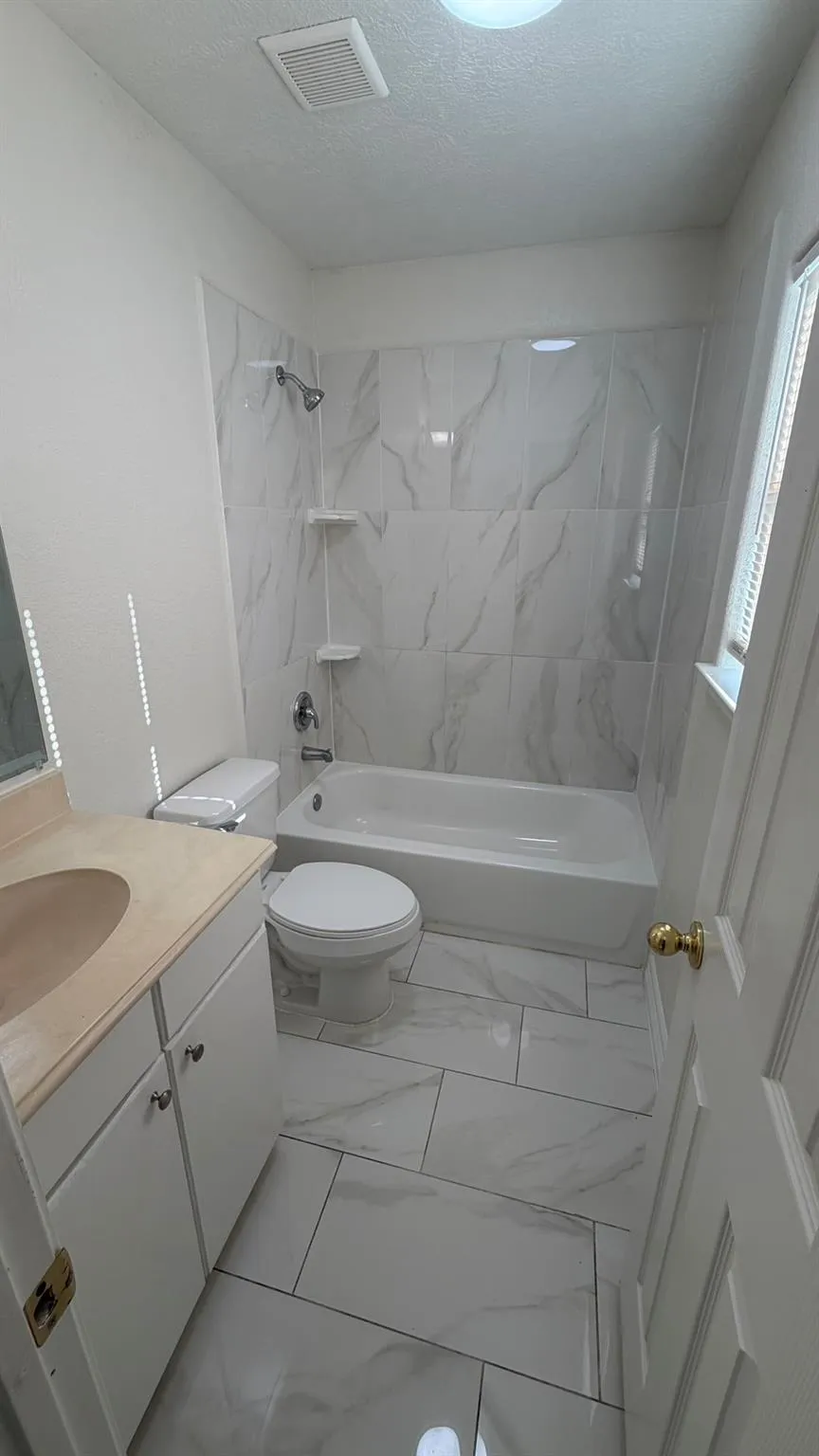 3507 E Lockwood Drive Houston, TX 77026