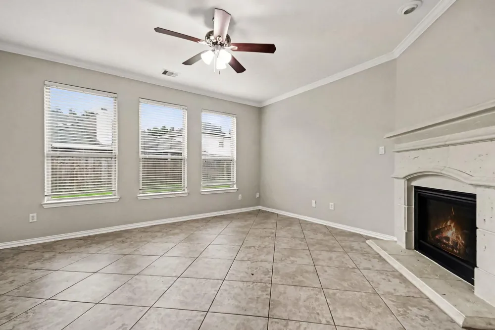 2502 Flowing Palm Lane Fresno, TX 77545