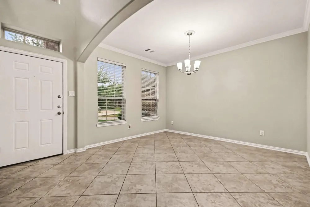 2502 Flowing Palm Lane Fresno, TX 77545