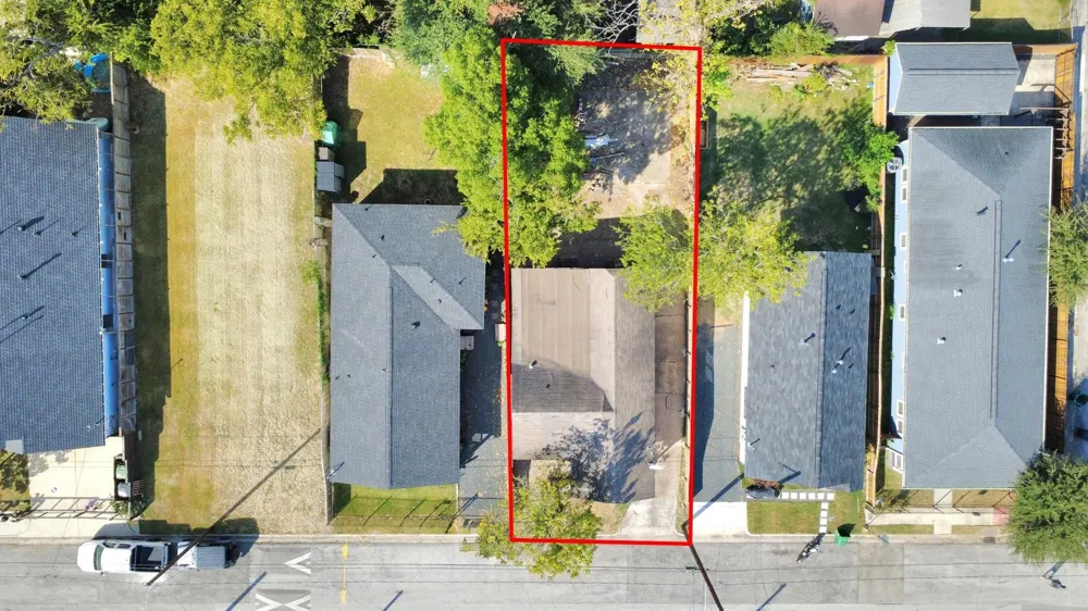 919 E 32nd Street Houston, TX 77022