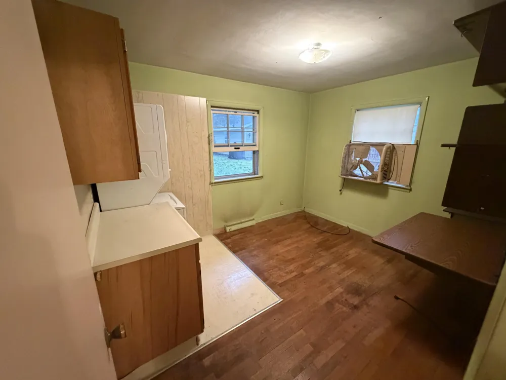 131 Dunton Avenue Holland, MI 49424