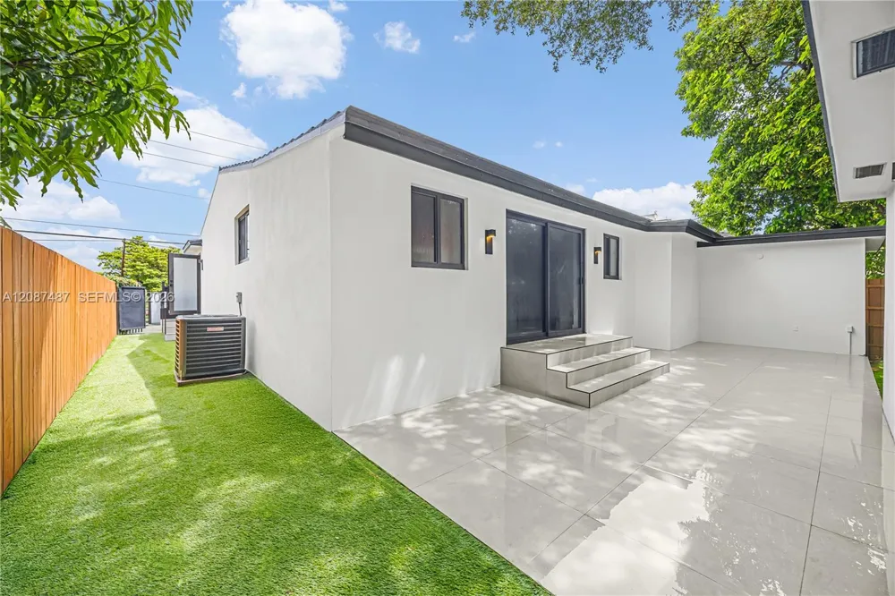 1980 SW 32nd Ave Miami, FL 33145