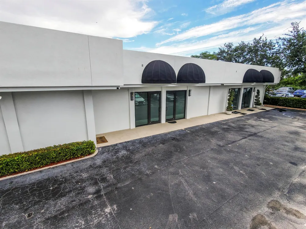 517 Northlake Boulevard #2 North Palm Beach, FL 33408