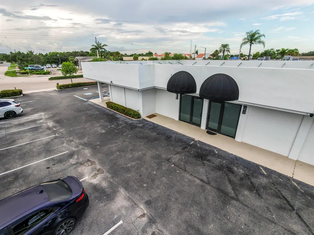 517 Northlake Boulevard #2 North Palm Beach, FL 33408