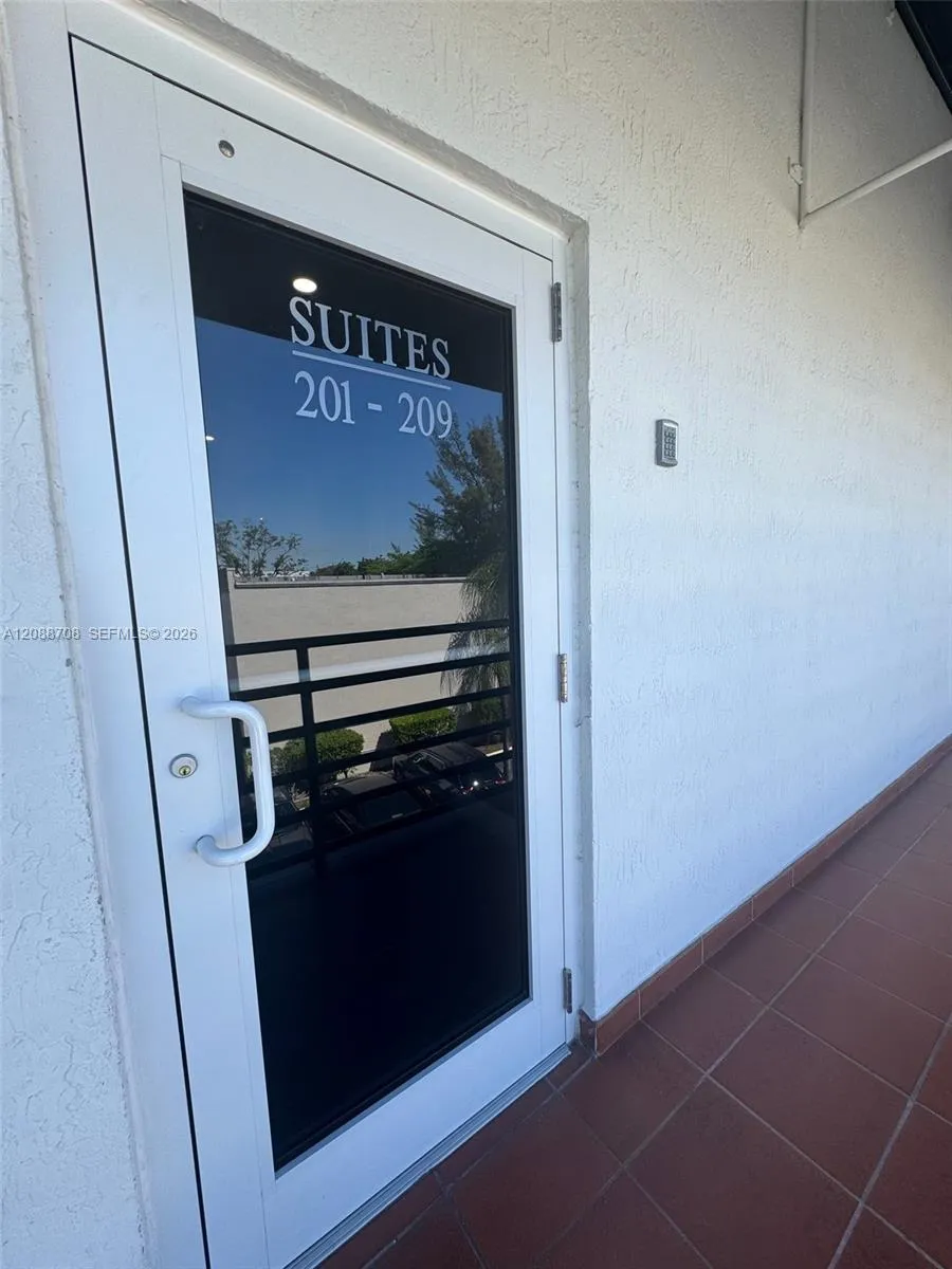 2300 NW 94th Ave #204 Doral, FL 33172