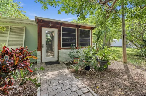 2240 HARBOR DRIVE