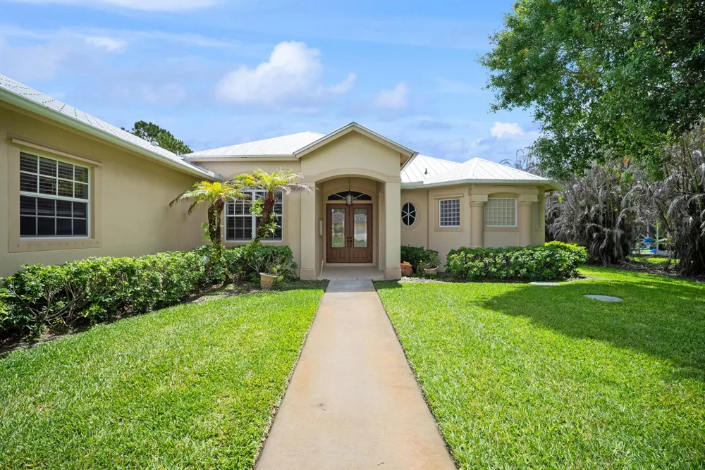 1106 SW THOREAU COURT Palm City, FL 34990