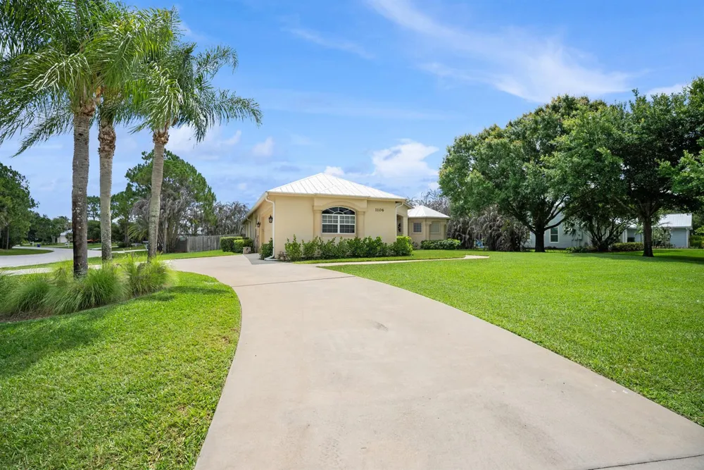 1106 SW THOREAU COURT Palm City, FL 34990