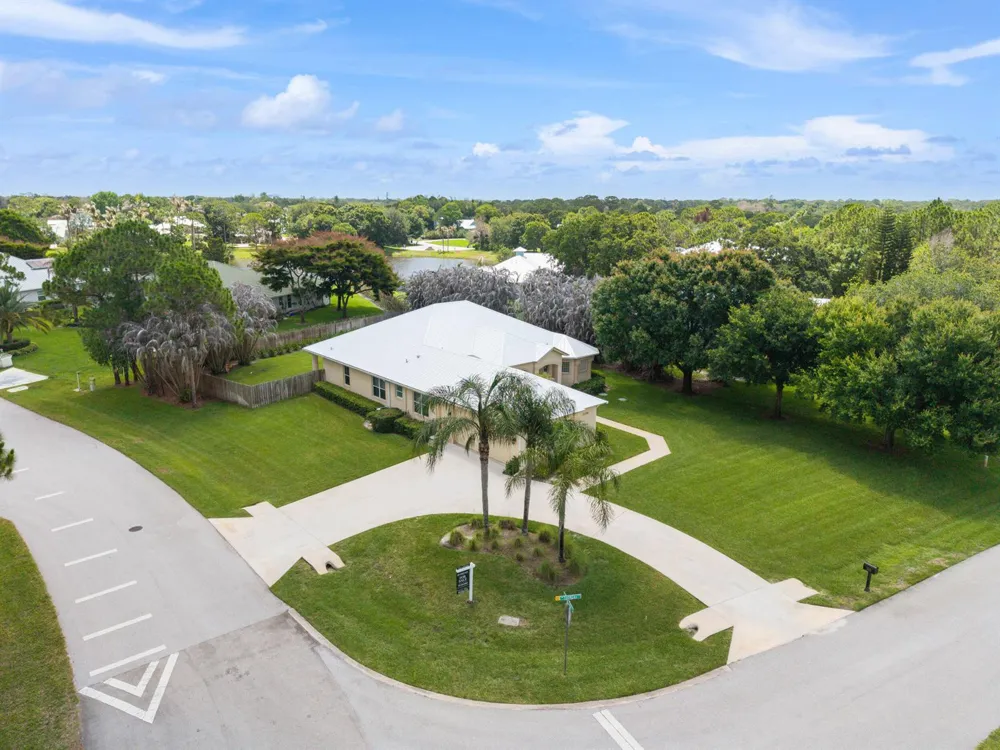 1106 SW THOREAU COURT Palm City, FL 34990