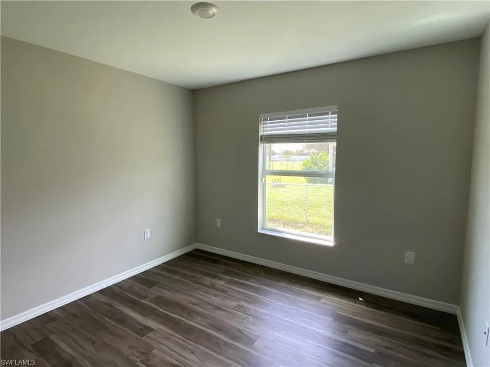 2821 NW 6th Place Cape Coral, FL 33993