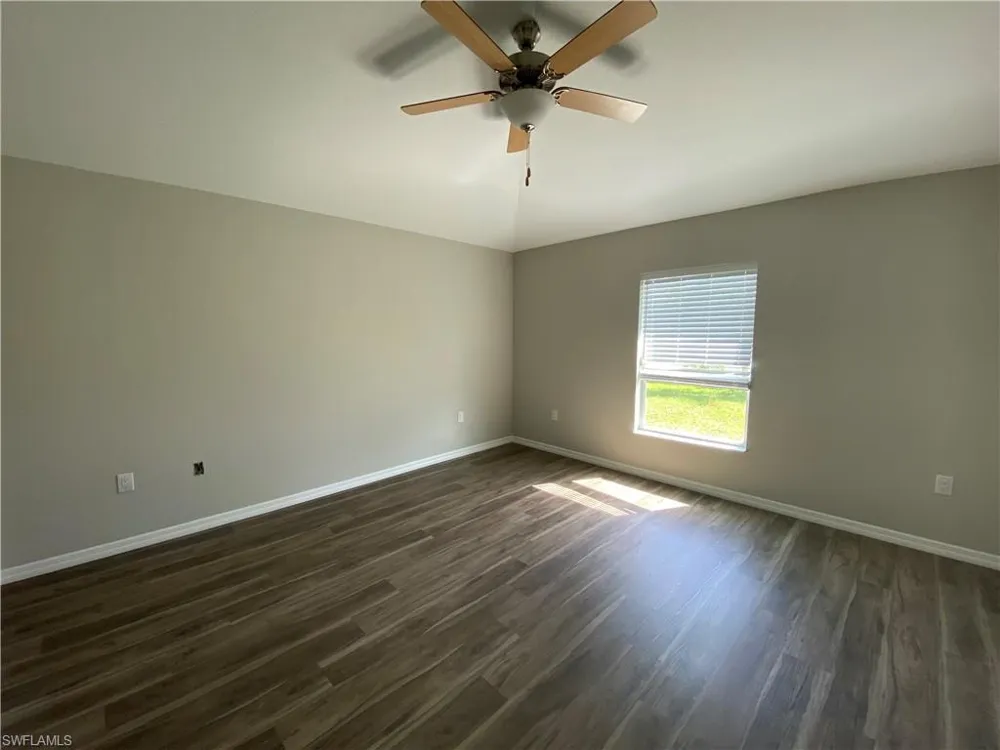 2821 NW 6th Place Cape Coral, FL 33993
