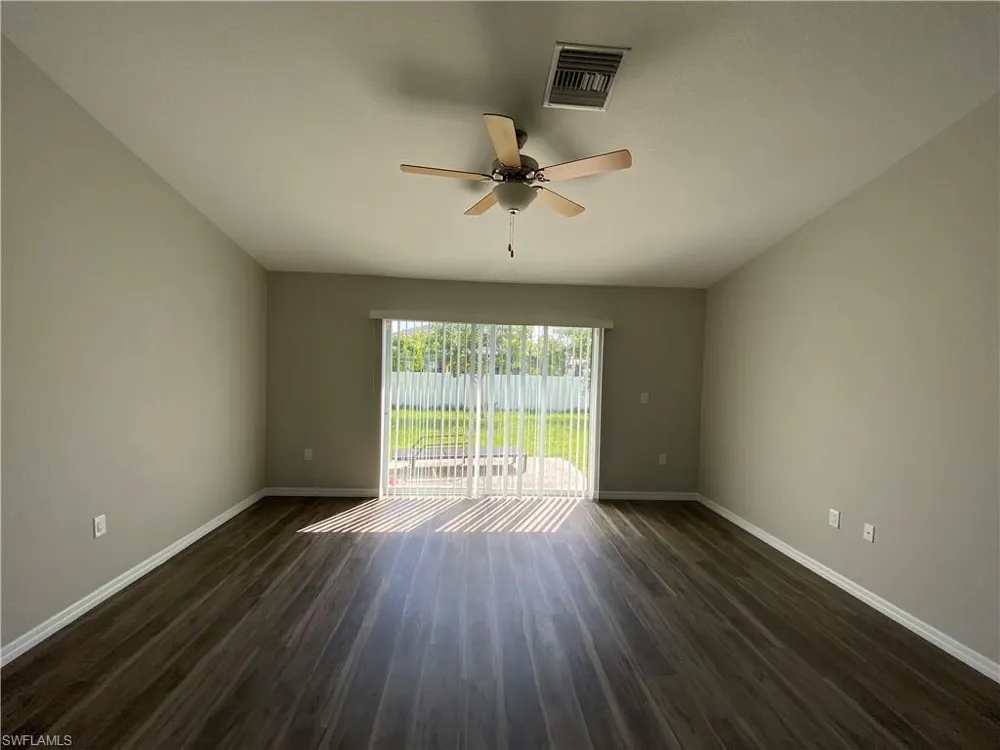 2821 NW 6th Place Cape Coral, FL 33993