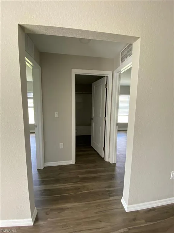 2821 NW 6th Place Cape Coral, FL 33993