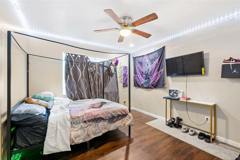 5431 BROOKSWOOD WAY #805 Orlando, FL 32808