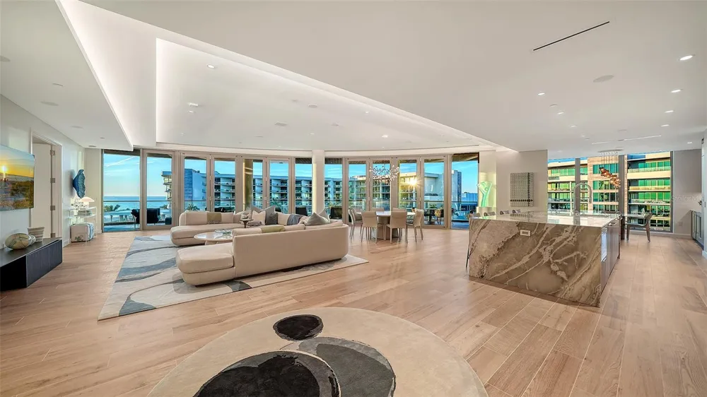 1561 GULF OF MEXICO DRIVE #404 Longboat Key, FL 34228