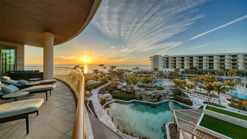1561 GULF OF MEXICO DRIVE #404 Longboat Key, FL 34228