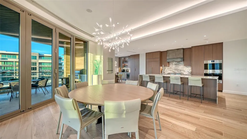 1561 GULF OF MEXICO DRIVE #404 Longboat Key, FL 34228