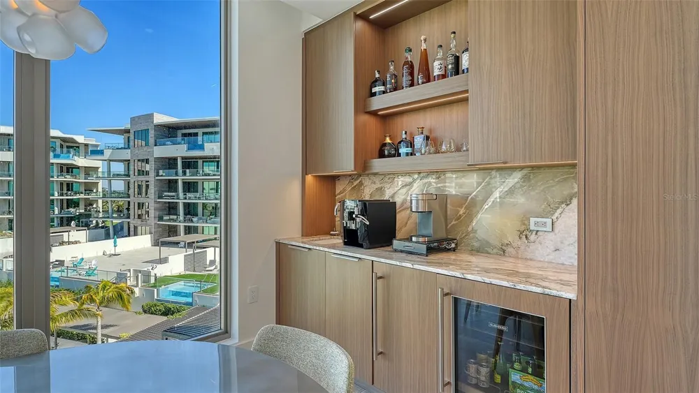 1561 GULF OF MEXICO DRIVE #404 Longboat Key, FL 34228